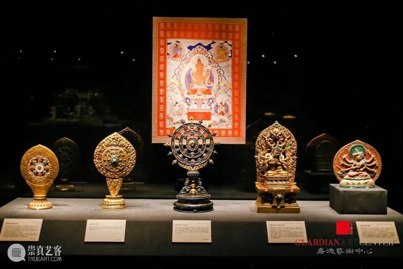 GAC展览 |故宫博物院x嘉德艺术中心联袂呈现《妙宝庄严——故宫博物院藏法器展》 嘉德艺术中心 故宫博物院 妙宝庄严——故宫博物院藏法器展 GAC x嘉德艺术中心 嘉德艺术中心联合主办 嘉德艺术中心 宫廷 器座 之后 开幕式 崇真艺客